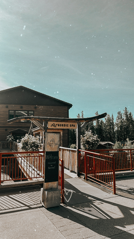 Mon Mode | Travel Blog | Pomeroy Kananaskis Mountain Lodge | Family Travel